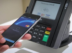 Владельцы iPhone в России смогут оплачивать покупки без Apple Pay