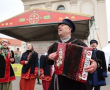 Тульские самовары и пряники в центре Минска. В Белоруссии прошла ярмарка «Сделано в Тульской области