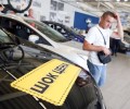 Почему в России резко подорожали новые автомобили?