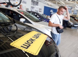 Почему в России резко подорожали новые автомобили?