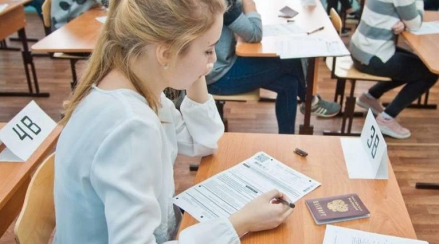Какие два экзамена надо сдать на ОГЭ в 2025 году, вместо четырёх