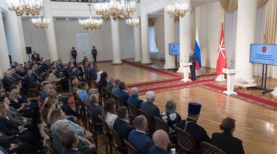 Туляков наградили почётными званиями